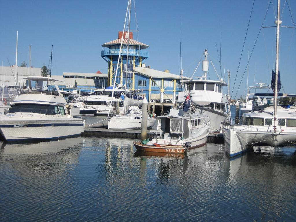 Dockside Apartments Mooloolaba Exteriör bild